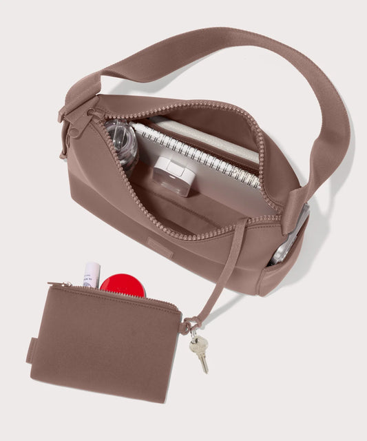Rue Shoulder Bag in Dune