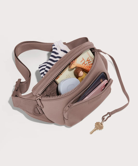 Jax Large Fanny Pack in Dune