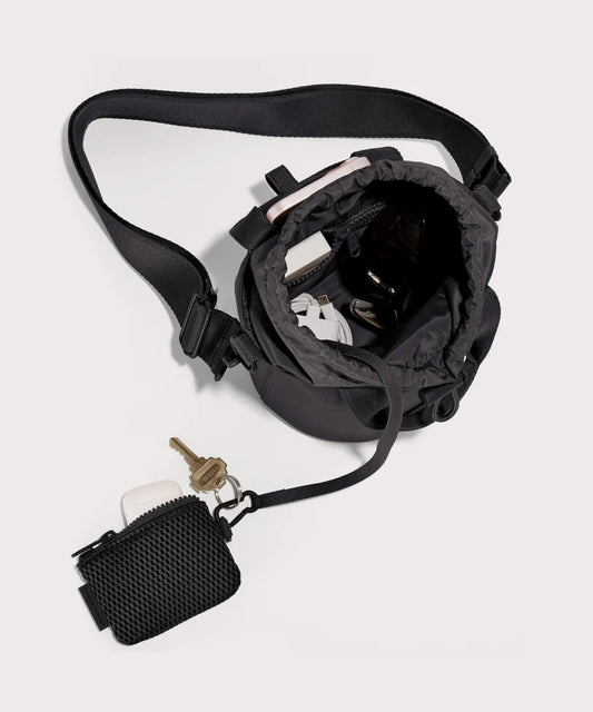 Nico Bucket Bag in Onyx
