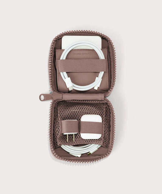 Arlo Tech Organizer in Dune, Small